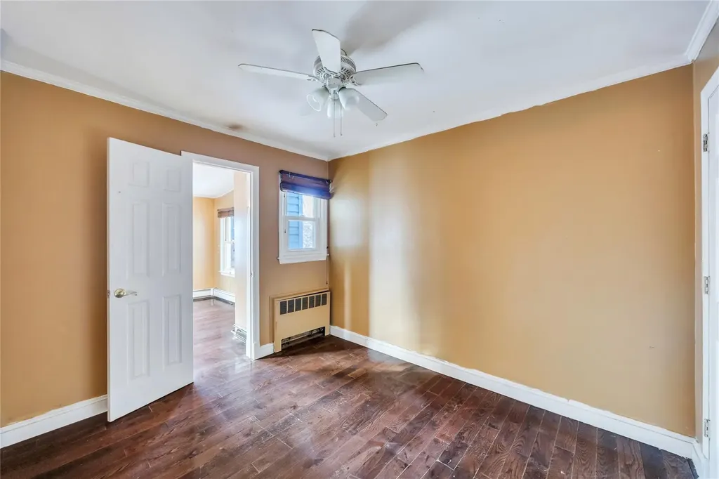 340 Jervis Avenue Copiague NY 11726