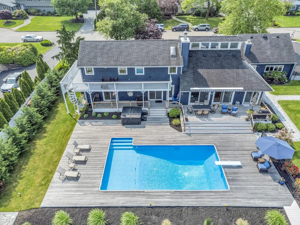 7 Buscher Court Brookhaven NY 11719
