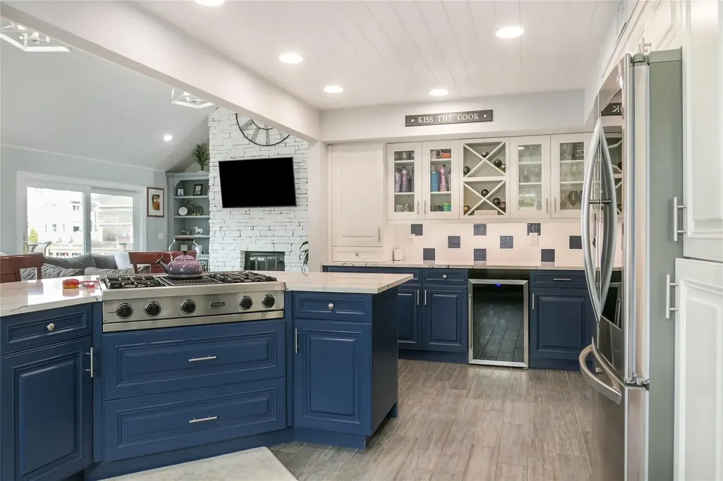 7 Buscher Court Brookhaven NY 11719