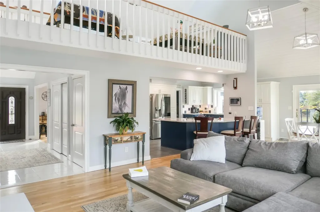 7 Buscher Court Brookhaven NY 11719