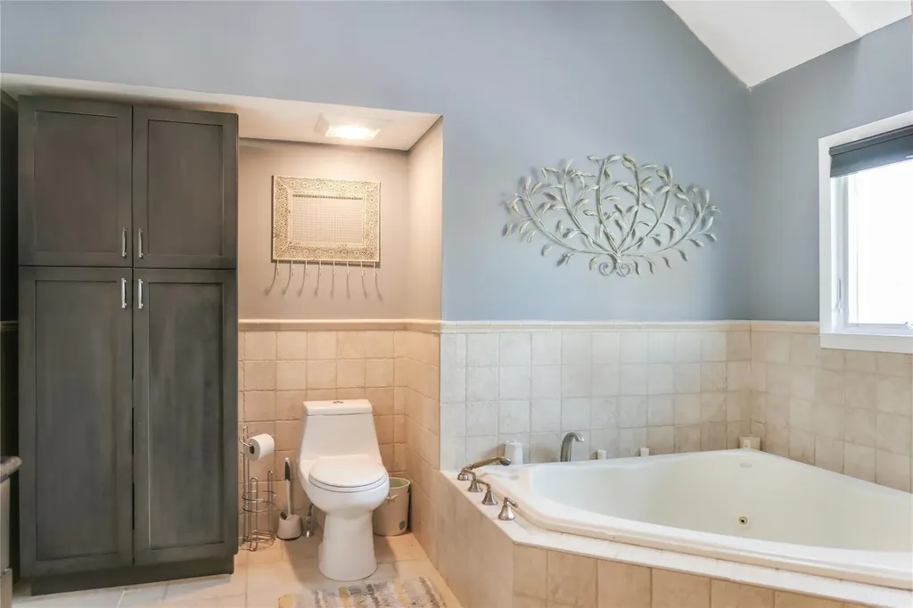 7 Buscher Court Brookhaven NY 11719