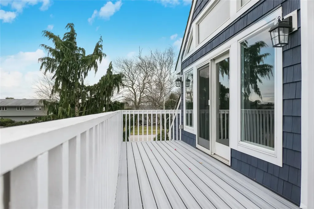 7 Buscher Court Brookhaven NY 11719