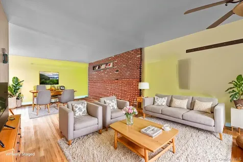 975 Little Neck Avenue North Bellmore NY 11710