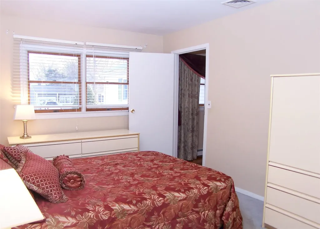 443 Lillian Boulevard Holbrook NY 11741