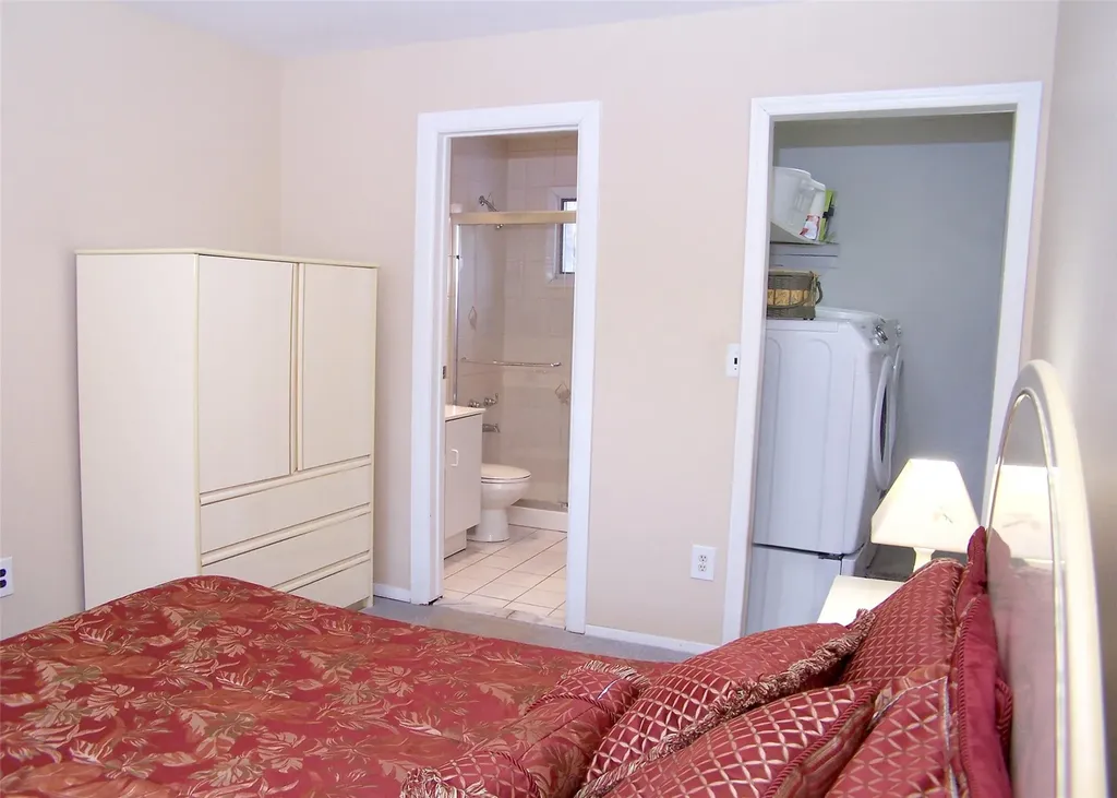 443 Lillian Boulevard Holbrook NY 11741