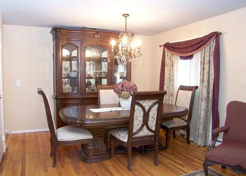 443 Lillian Boulevard Holbrook NY 11741
