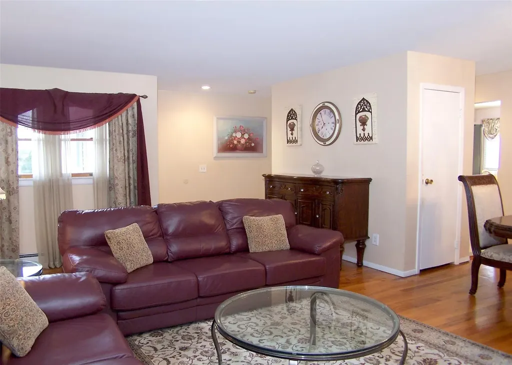 443 Lillian Boulevard Holbrook NY 11741