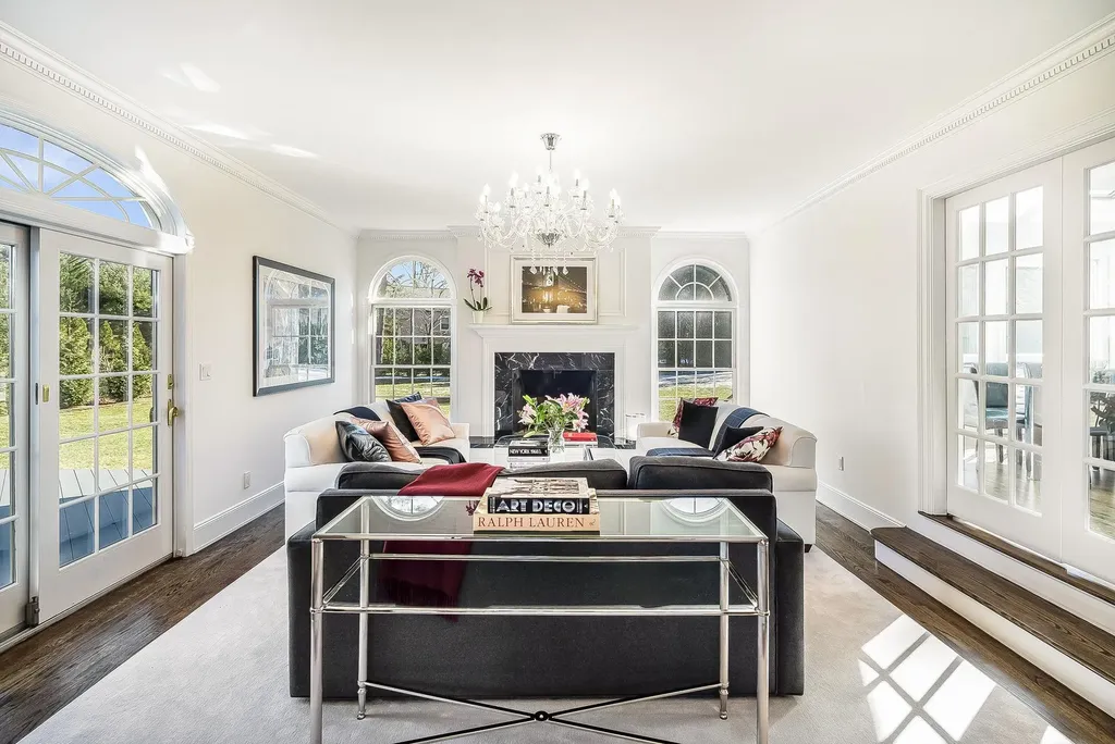86 Catherine Road Scarsdale NY 10583