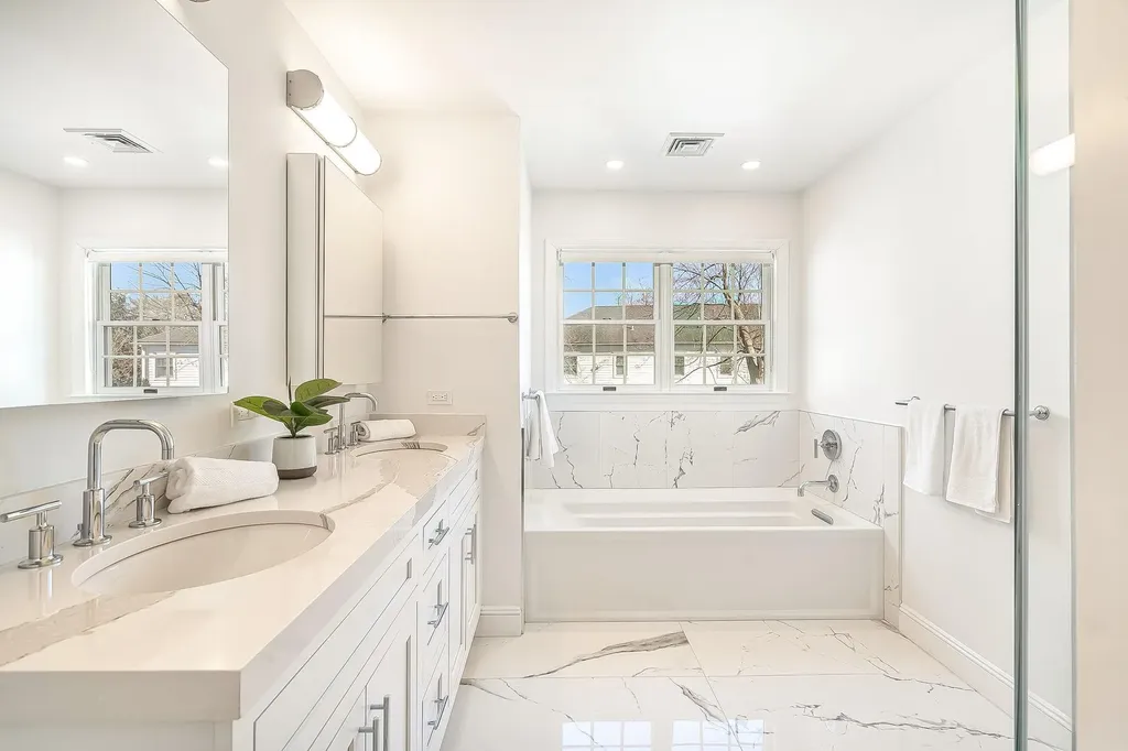 86 Catherine Road Scarsdale NY 10583