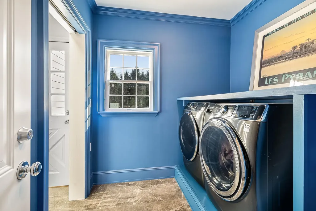 86 Catherine Road Scarsdale NY 10583