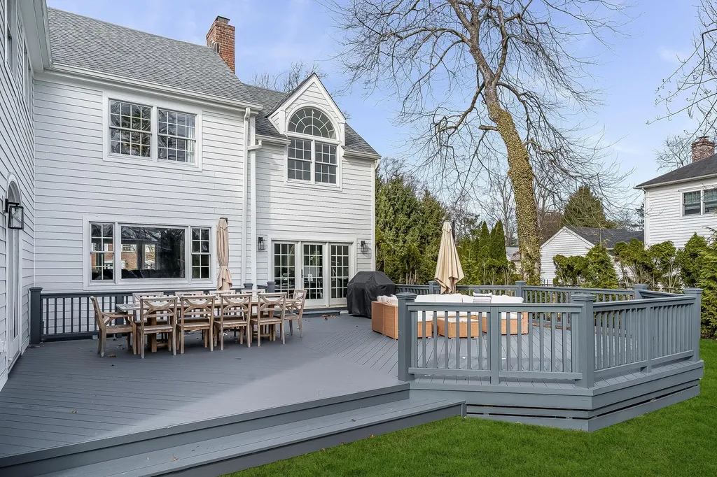 86 Catherine Road Scarsdale NY 10583