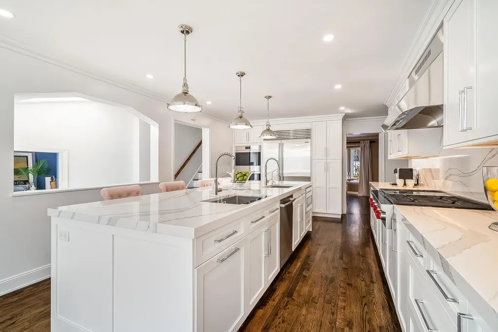 86 Catherine Road Scarsdale NY 10583