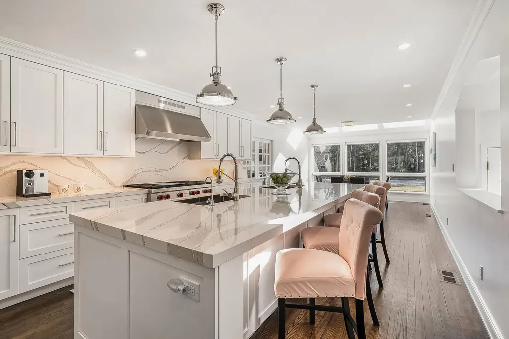 86 Catherine Road Scarsdale NY 10583