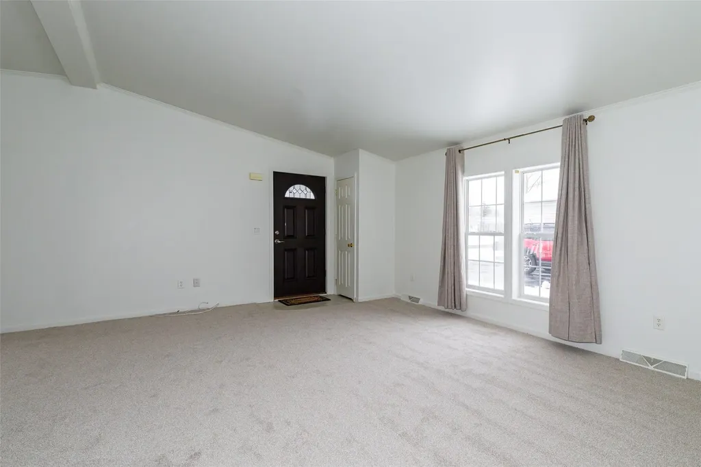 31 Vero Drive Poughkeepsie NY 12603