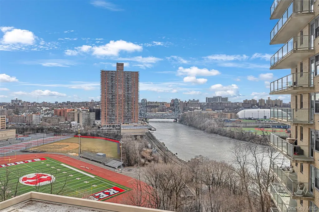 2500 Johnson Avenue Bronx NY 10463