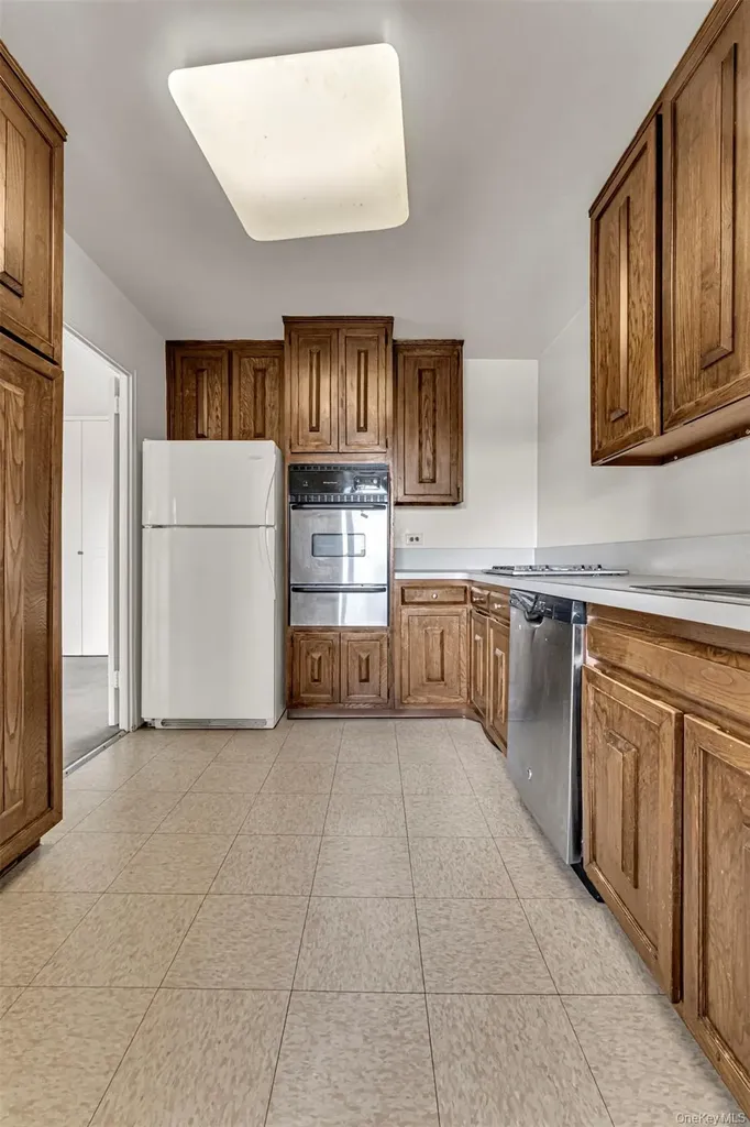 2500 Johnson Avenue Bronx NY 10463