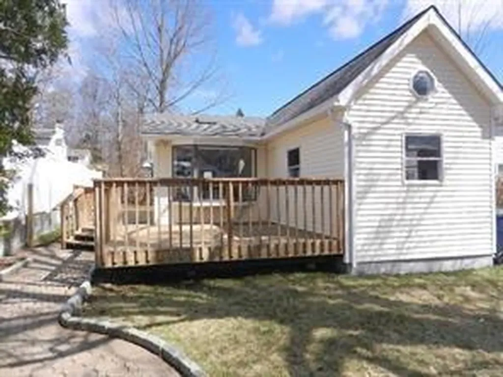 225 Oak Road W Mahopac NY 10541