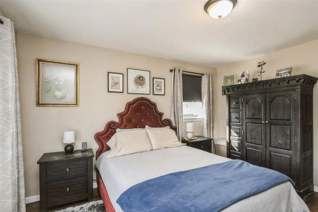 3 Larry Drive Commack NY 11725