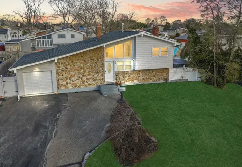 29 W 19th Street Deer Park NY 11729