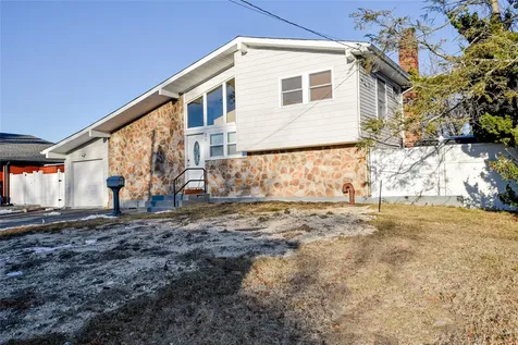 29 W 19th Street Deer Park NY 11729