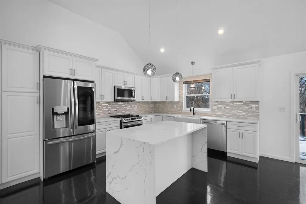 2 Bell Way Chester NY 10918