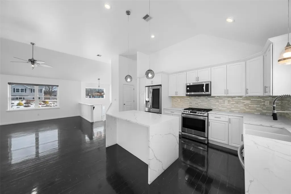 2 Bell Way Chester NY 10918