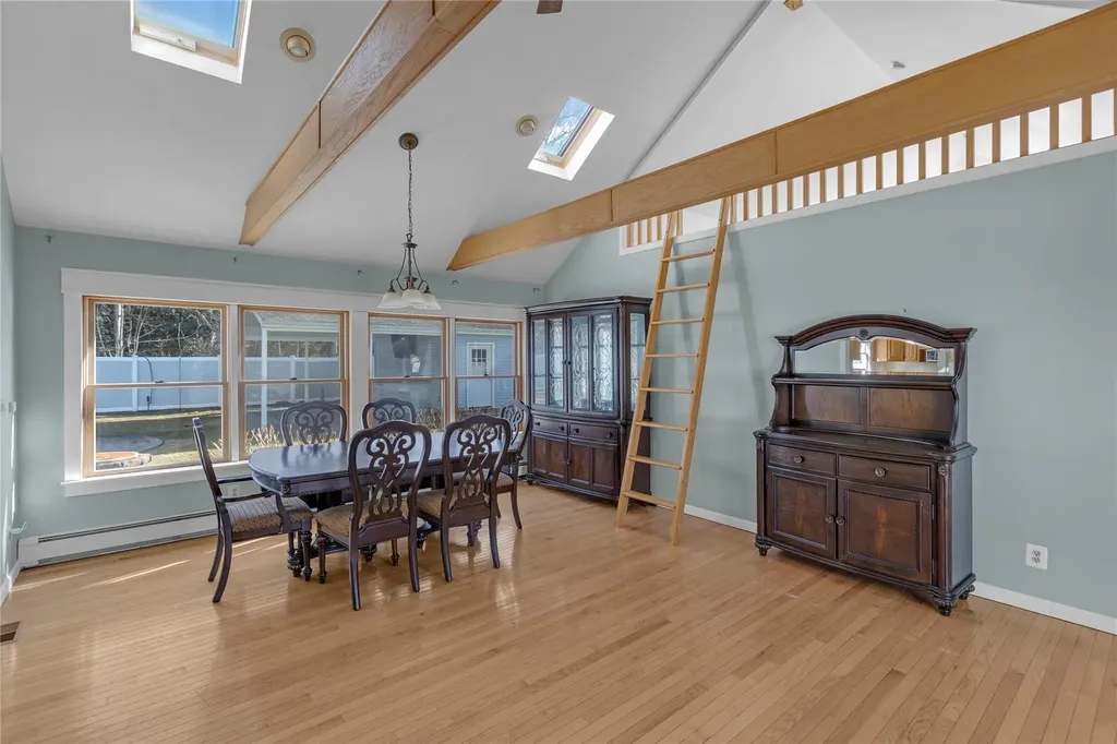 62 Eatondale Avenue Blue Point NY 11715