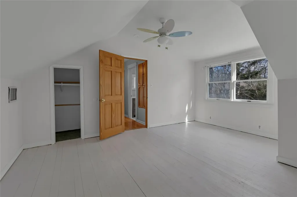 62 Eatondale Avenue Blue Point NY 11715