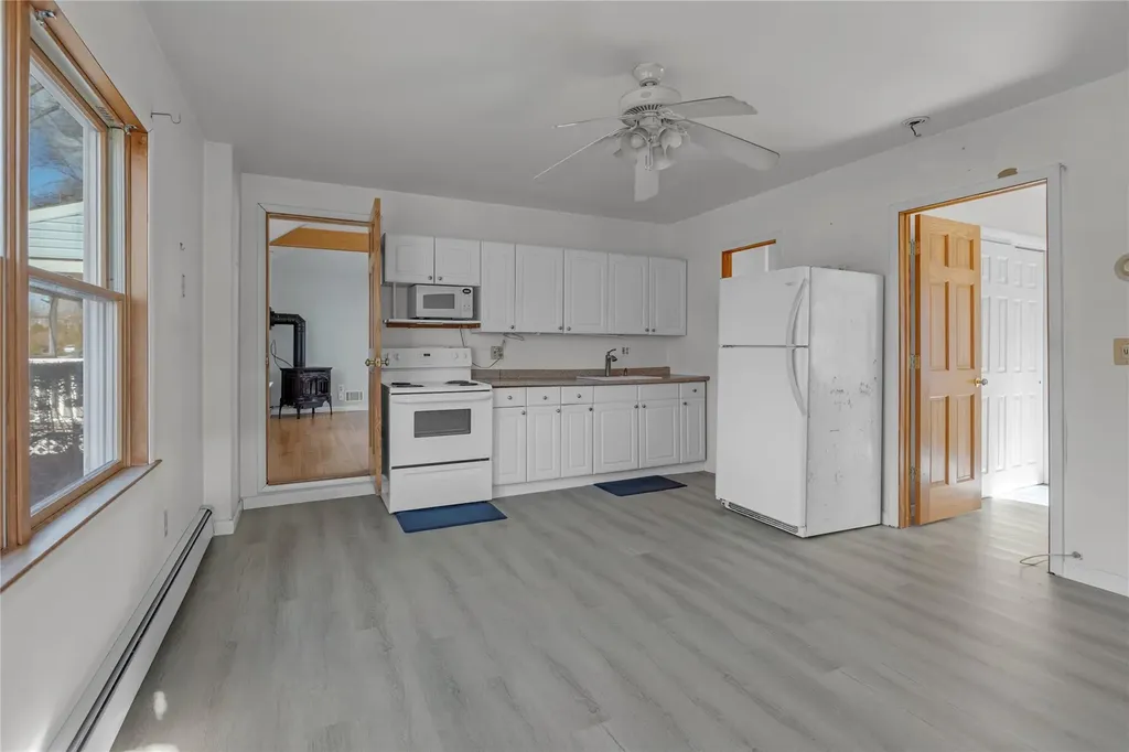 62 Eatondale Avenue Blue Point NY 11715