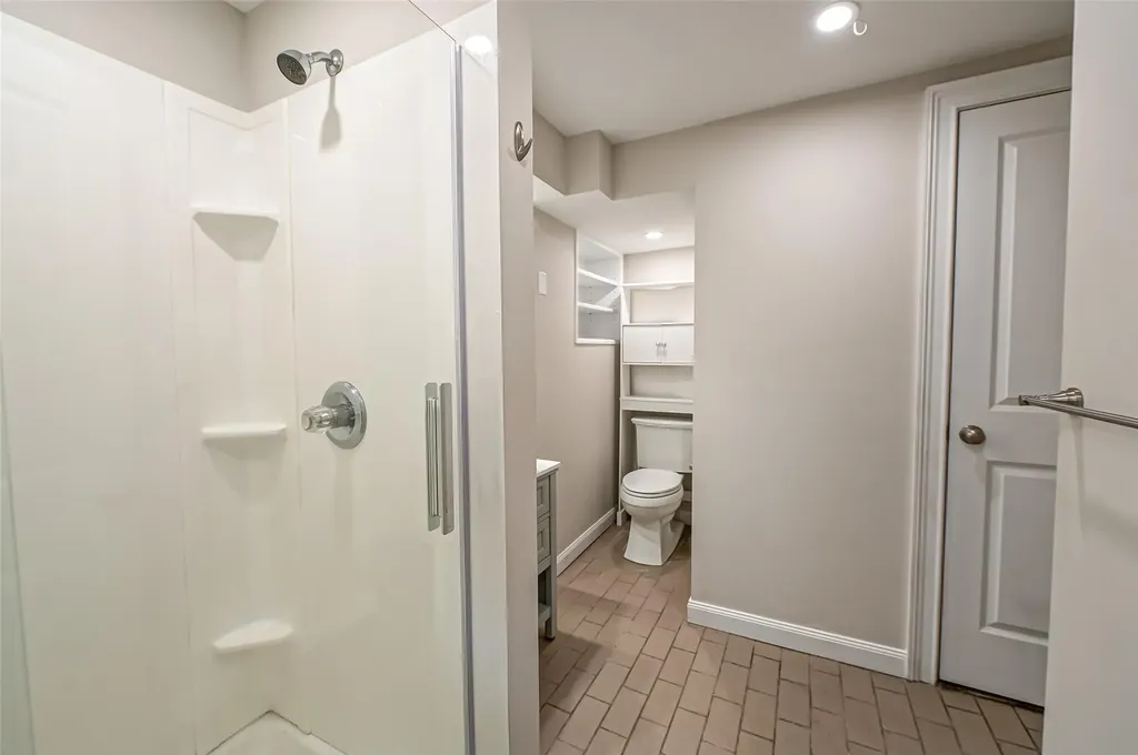 888 Pine Avenue West Islip NY 11795