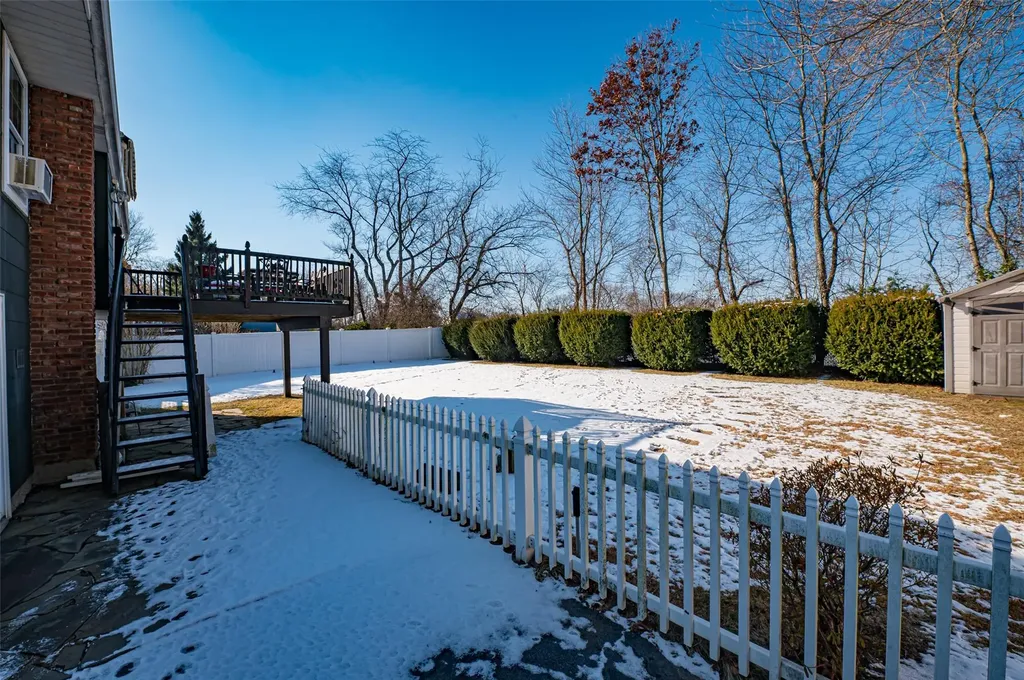 888 Pine Avenue West Islip NY 11795
