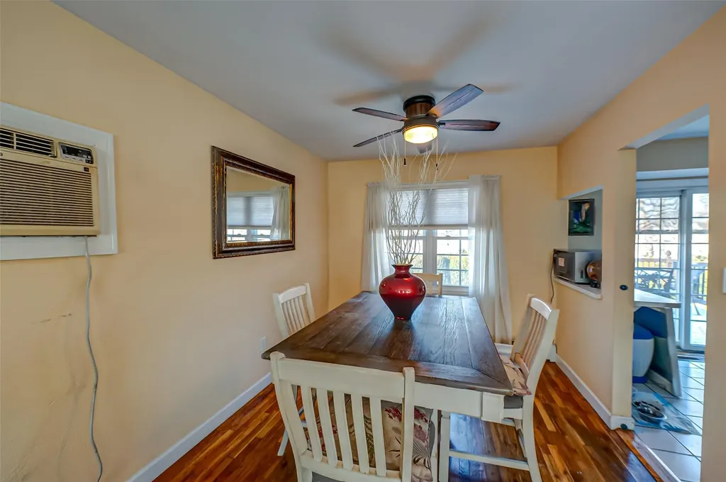 888 Pine Avenue West Islip NY 11795