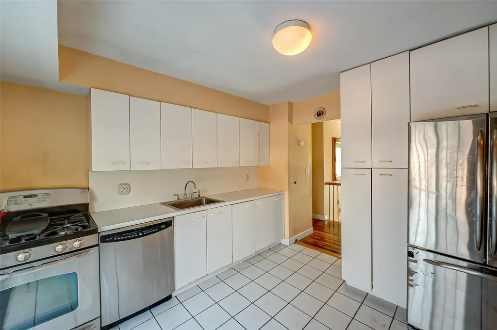 888 Pine Avenue West Islip NY 11795