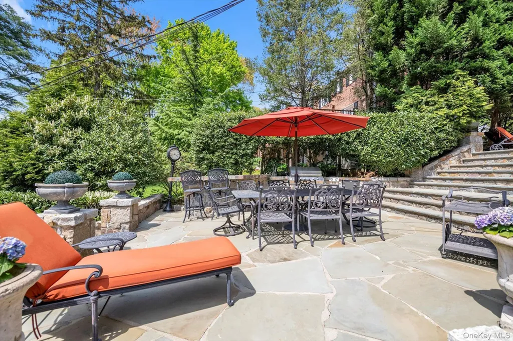183 Mill Spring Road Manhasset NY 11030