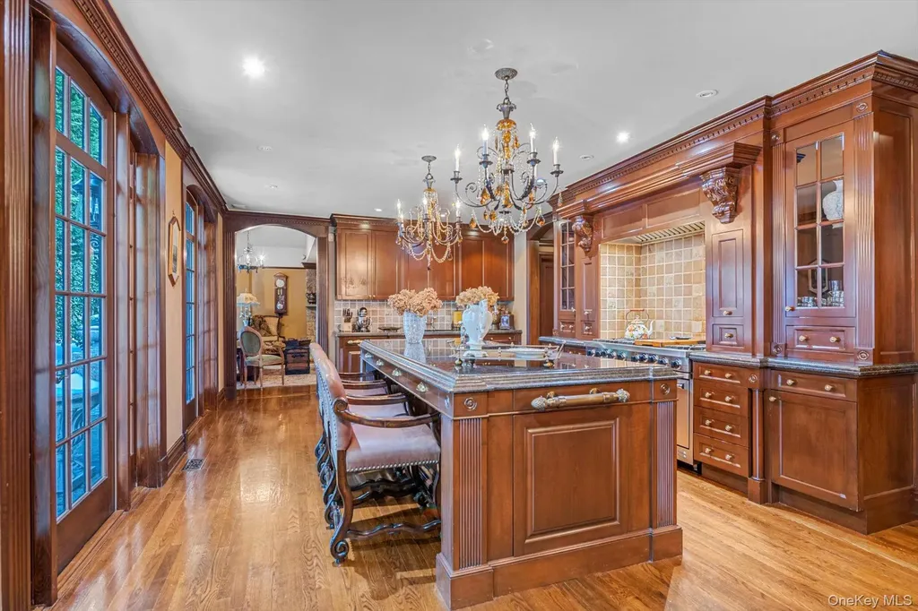 183 Mill Spring Road Manhasset NY 11030