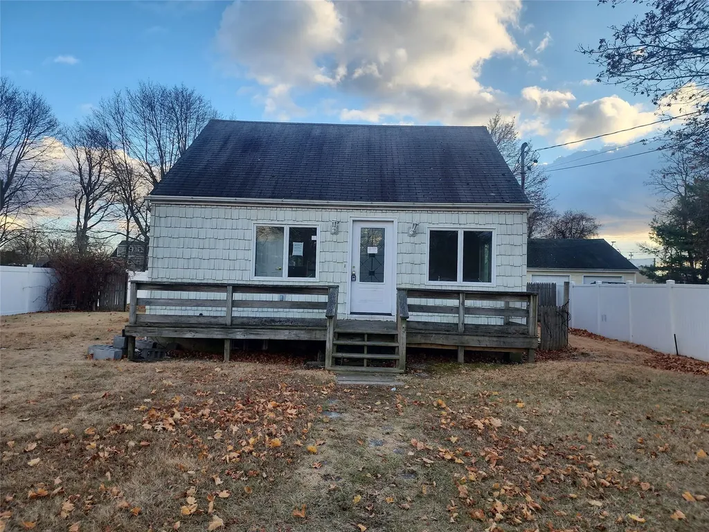 74 Glenmore Avenue Central Islip NY 11722