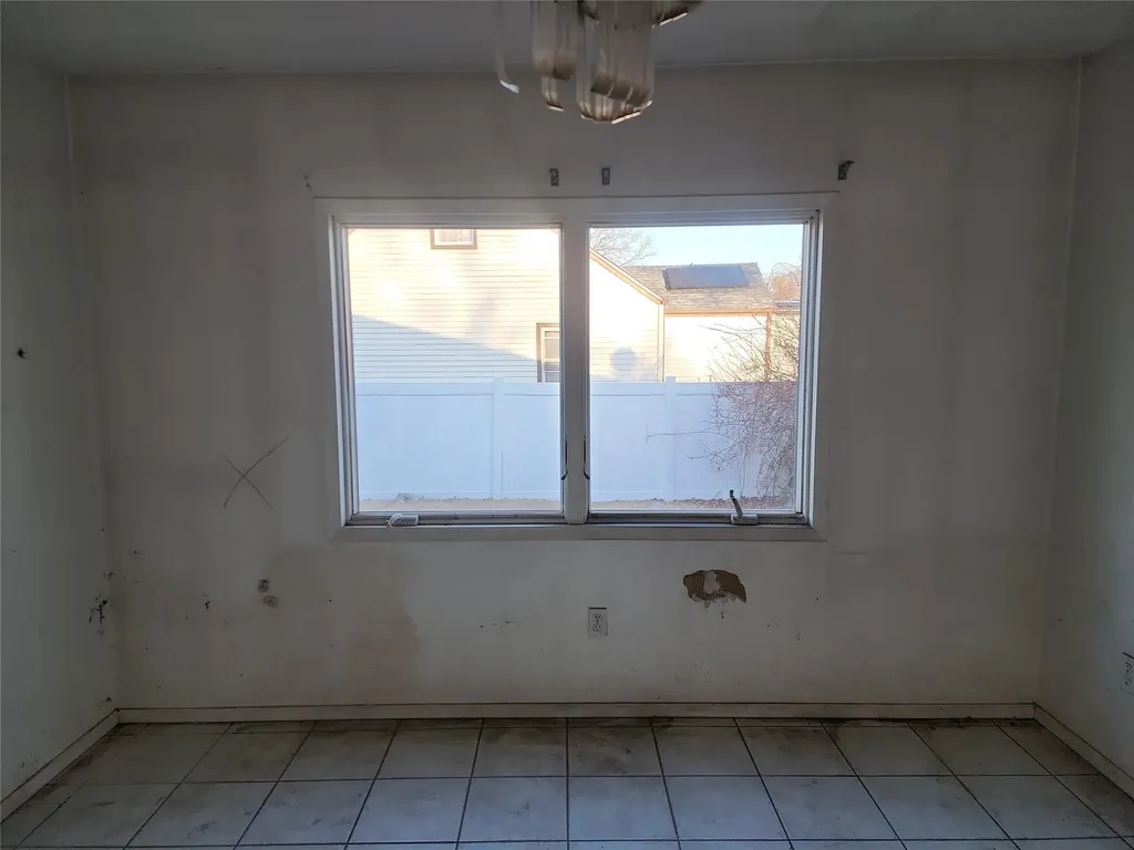 74 Glenmore Avenue Central Islip NY 11722