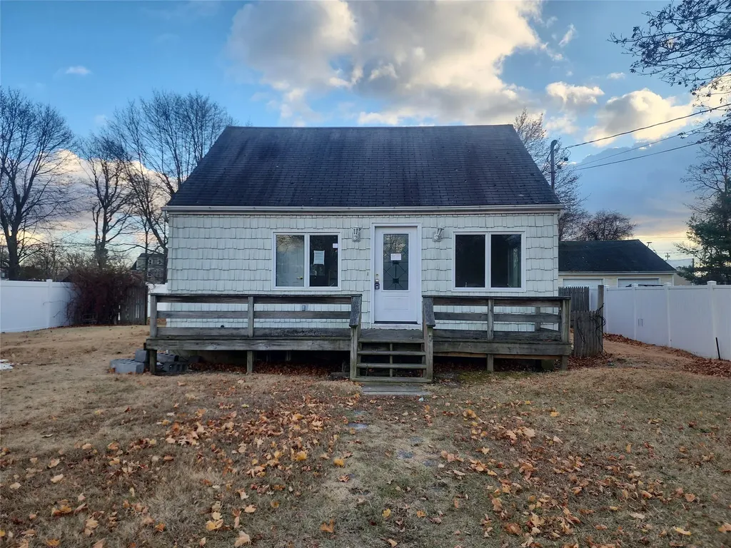 74 Glenmore Avenue Central Islip NY 11722