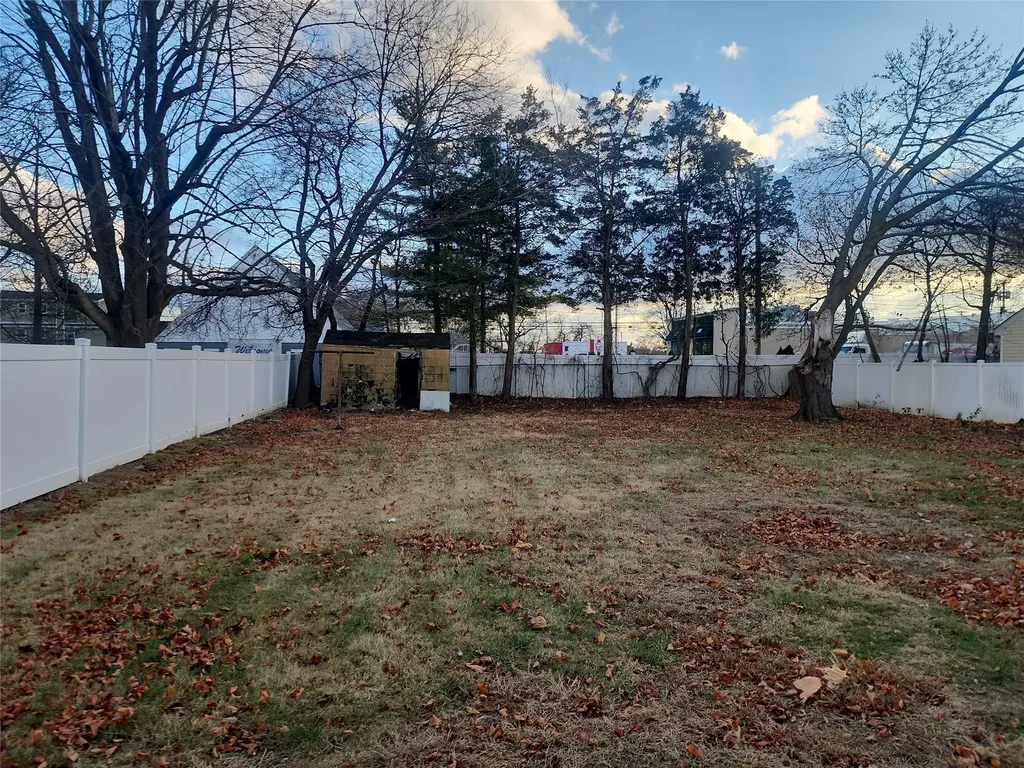 74 Glenmore Avenue Central Islip NY 11722