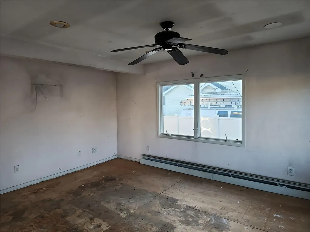 74 Glenmore Avenue Central Islip NY 11722