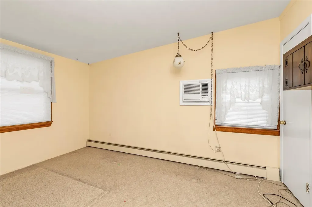 25 Moss Lane Levittown NY 11756