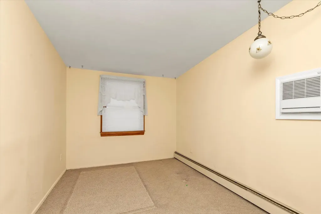 25 Moss Lane Levittown NY 11756