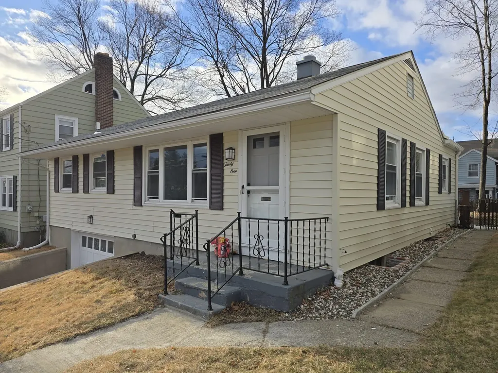 31 Jackson Avenue Middletown NY 10940