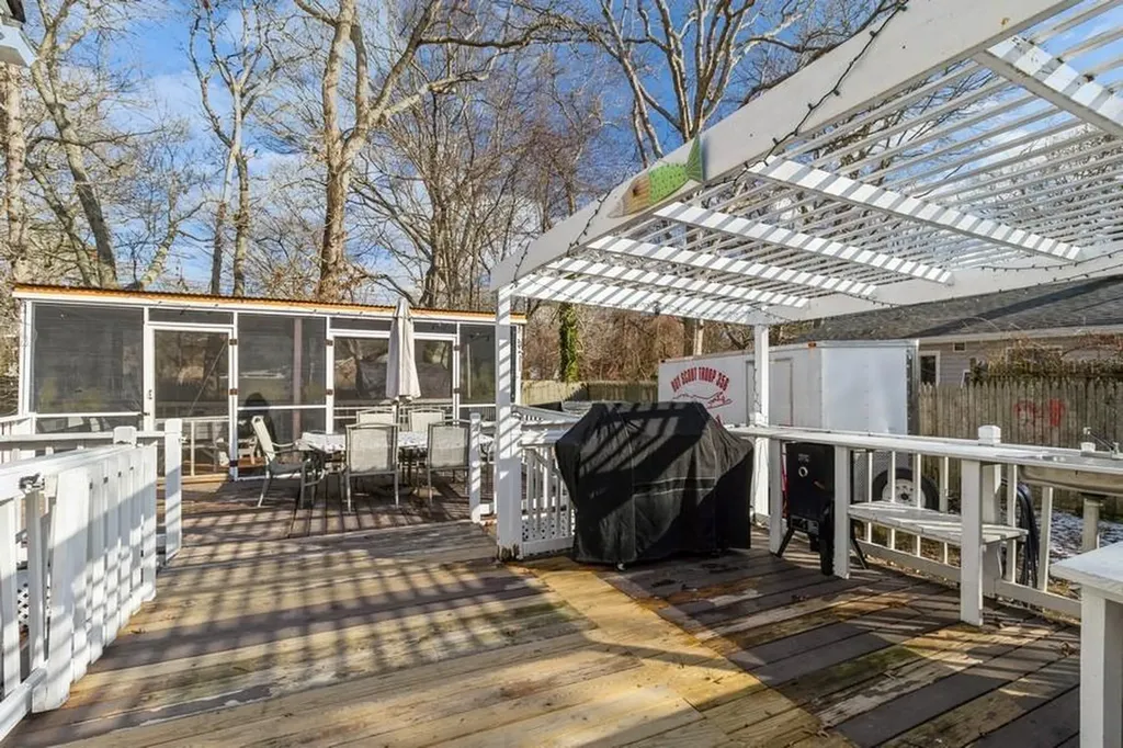 255 Mckinley Drive Mastic Beach NY 11951