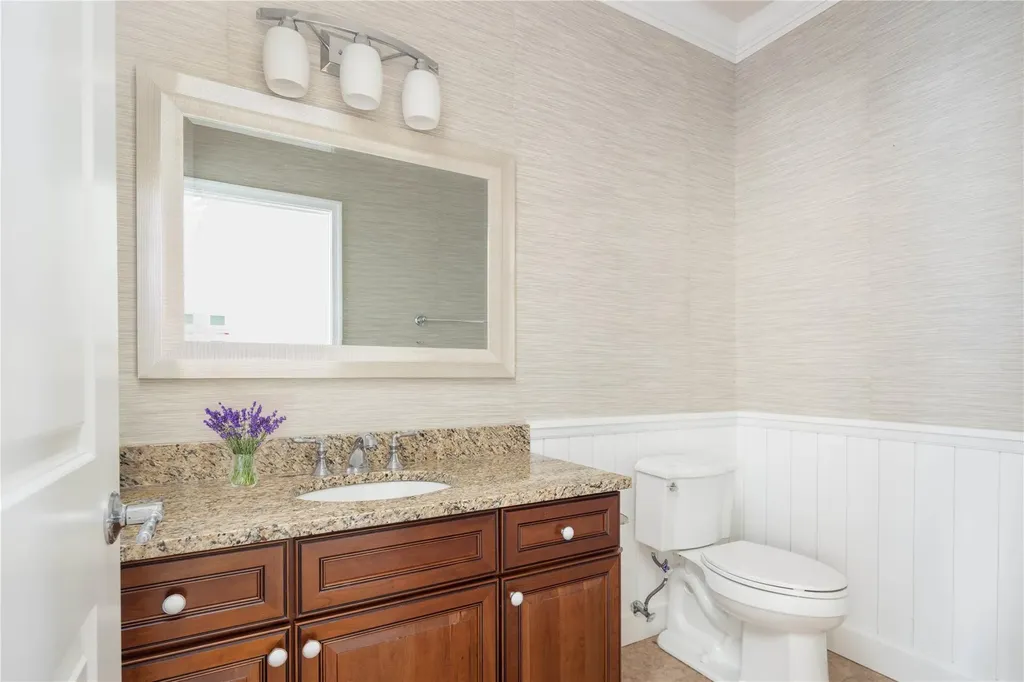 403 Gettysburg Drive Westhampton Beach NY 11978