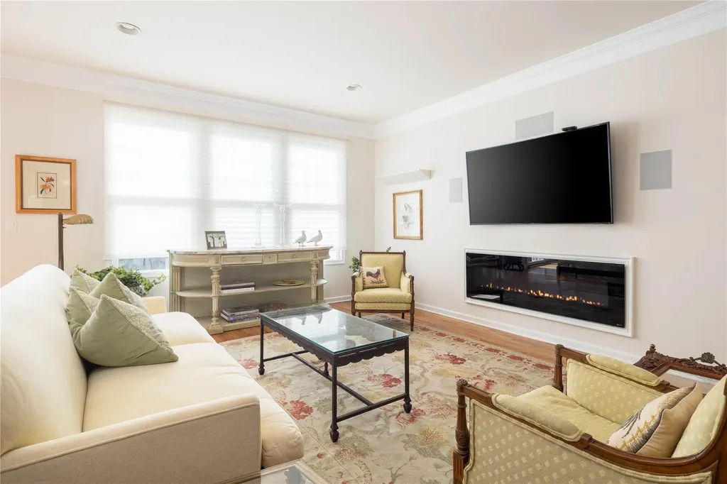 403 Gettysburg Drive Westhampton Beach NY 11978