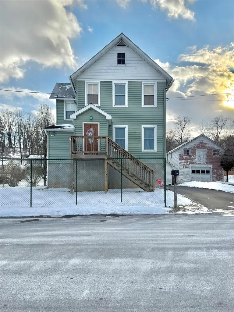 63 Bushnell Avenue Catskill NY 12414