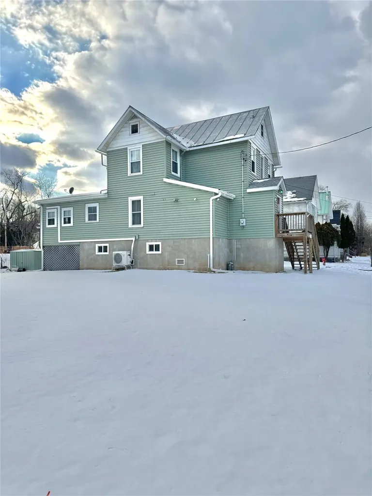 63 Bushnell Avenue Catskill NY 12414