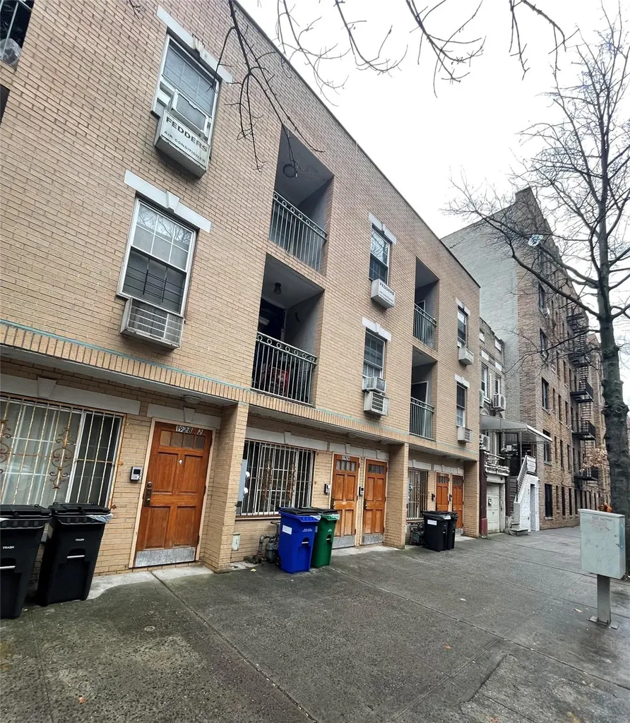 1928 Mcgraw Avenue Bronx NY 10462