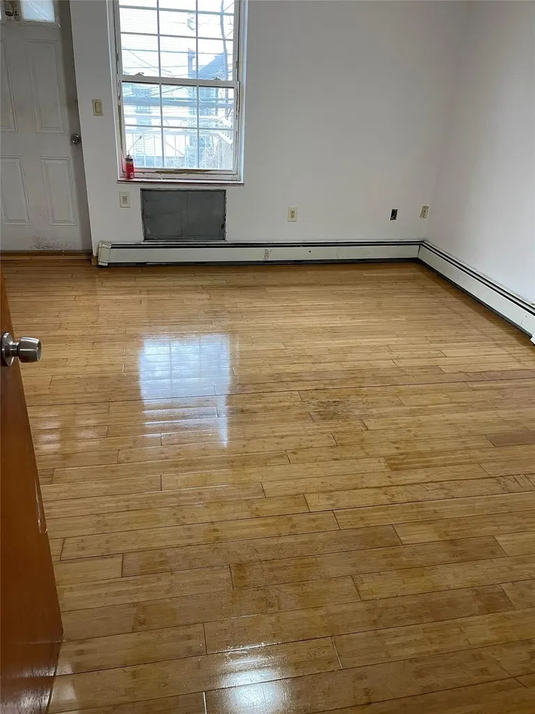 1928 Mcgraw Avenue Bronx NY 10462